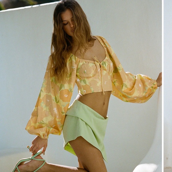 SABO Jianna Backless Floral Puff Sleeve  Top - Picture 6 of 10